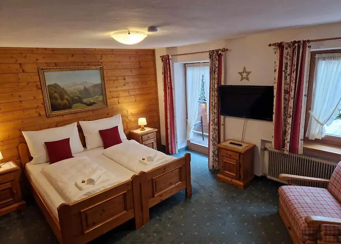 Alpenrose Bed and Breakfast 3*